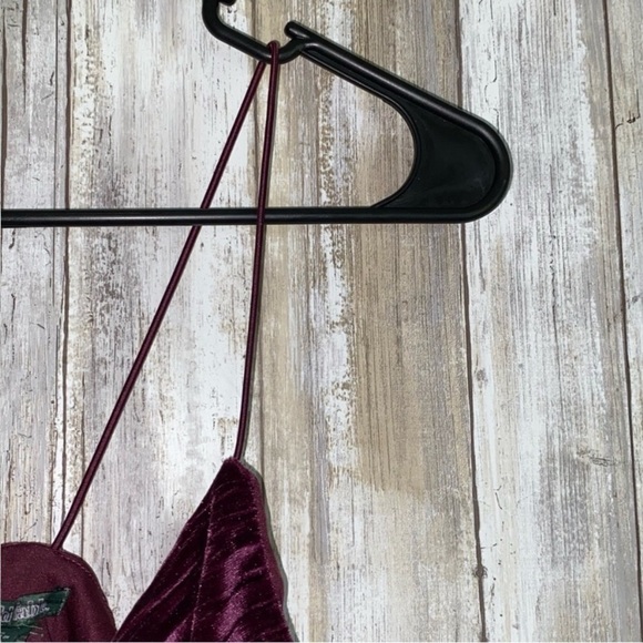 NWT Wild Fable Purple Velvet Crop - Picture 3 of 5